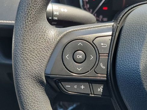 Used 2025 Toyota RAV4 LE AWD/4WD image 19