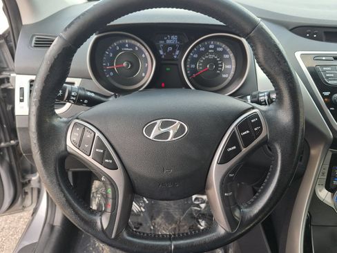 Used 2013 Hyundai Elantra Limited FWD image 20