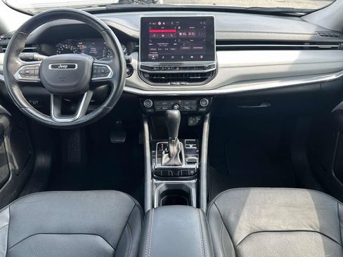 Used 2022 Jeep Compass Limited AWD/4WD image 14