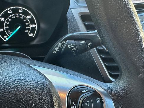 Used 2019 Ford Transit Connect XL image 26