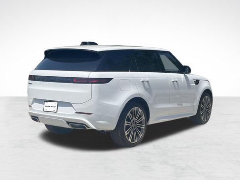 Used 2025 Land Rover Range Rover Sport Dynamic SE AWD/4WD image 8