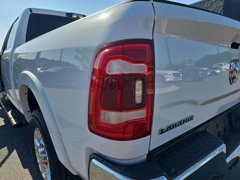 Used 2022 RAM 2500 Laramie w/ Snow Chief Group AWD/4WD image 32