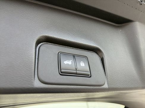 Certified 2023 Nissan Rogue SL AWD/4WD image 11