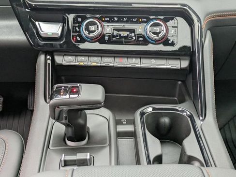 New 2026 GMC Sierra 1500 AT4 w/ AT4 Premium Package image 20