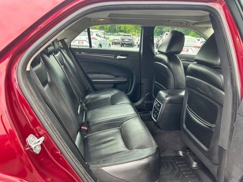 Used 2016 Chrysler 300 C RWD image 17