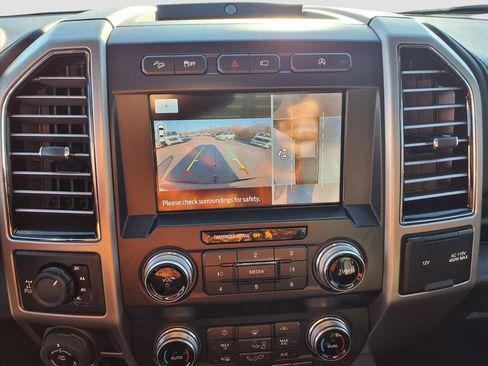 Used 2019 Ford F150 Platinum w/ Equipment Group 701A Luxury image 14