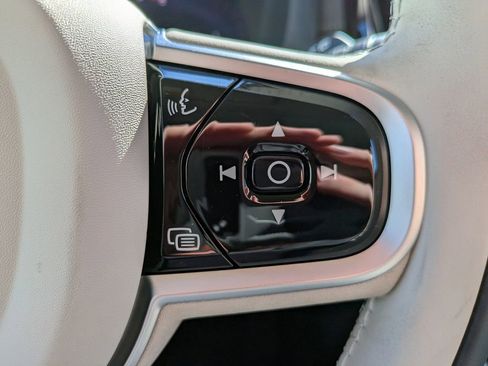 New 2026 Volvo XC60 B5 Ultra w/ Protection Package Premier image 26