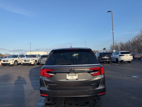 Used 2022 Honda Odyssey Touring image 4
