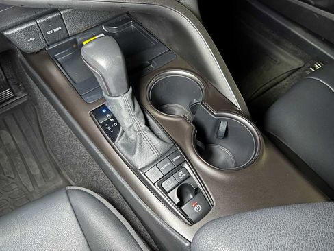 Used 2022 Toyota Camry SE w/ Audio Upgrade Package FWD image 34