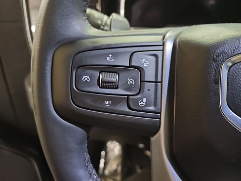 Used 2023 GMC Sierra 1500 SLT w/ SLT Convenience Package image 21