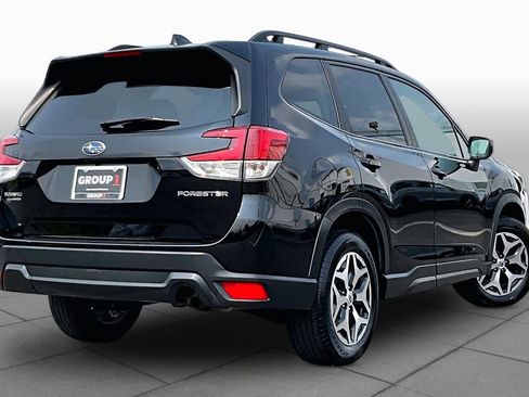 Used 2023 Subaru Forester Premium AWD/4WD image 13