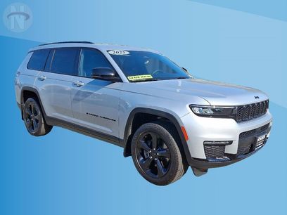 Certified 2025 Jeep Grand Cherokee L Limited w/ Black Appearance Package