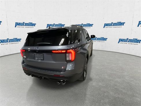 Used 2025 Ford Explorer ST w/ Sun And Sound Package image 10