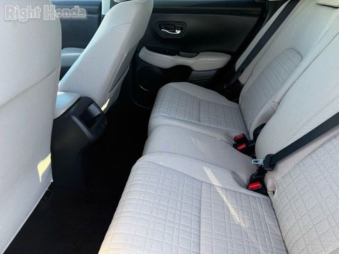 Used 2025 Honda HR-V LX image 27
