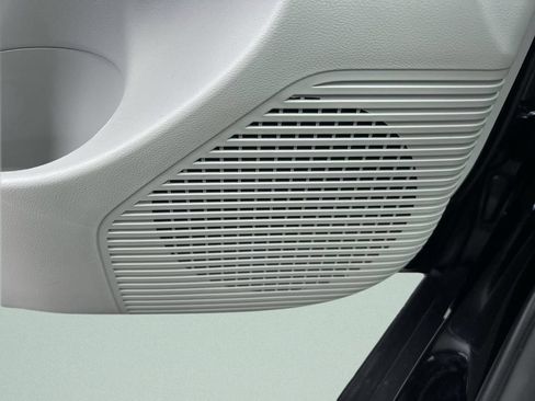 New 2026 Hyundai Kona SE FWD image 19