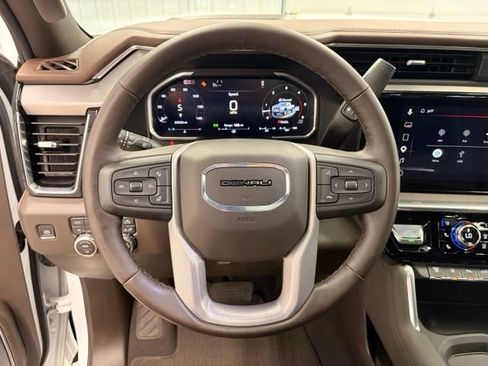 Used 2026 GMC Sierra 3500 Denali w/ Denali Reserve Package AWD/4WD image 16