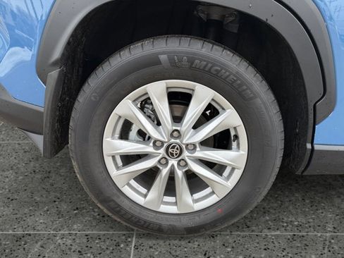 Certified 2026 Toyota Corolla Cross LE w/ Black Badges Package (TMS) image 9