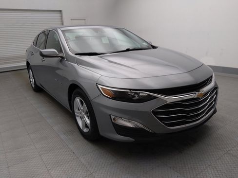 Used 2025 Chevrolet Malibu LS FWD image 13