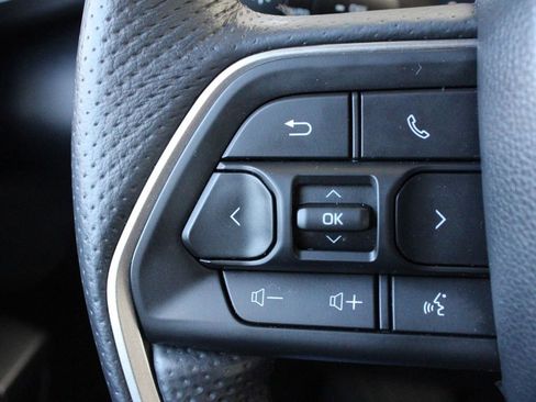 Certified 2025 Toyota Tundra SR5 w/ TRD Off-Road Package AWD/4WD image 30