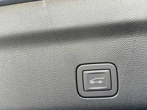 New 2026 GMC Yukon Elevation w/ Elevation Premium Package image 36