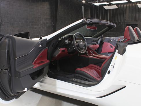 Used 2024 Lexus LC 500 Convertible w/ Touring Package RWD image 31