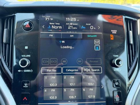 Used 2025 Subaru Outback Onyx Edition AWD/4WD image 31