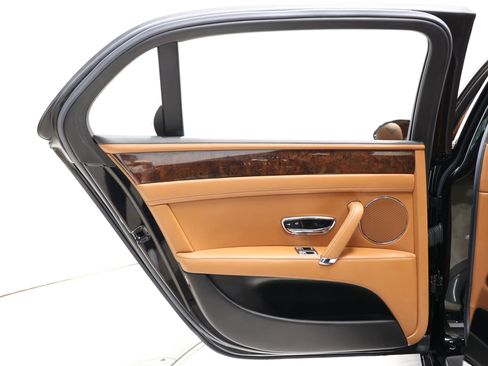 Used 2015 Bentley Flying Spur V8 AWD/4WD image 37