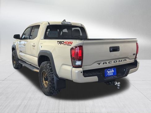 Used 2019 Toyota Tacoma TRD Off-Road image 6