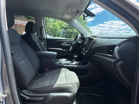 Used 2019 Chevrolet Traverse LT w/ LPO, Floor Liner Package AWD/4WD image 29