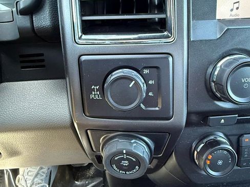 Used 2018 Ford F150 XLT w/ Equipment Group 302A Luxury AWD/4WD image 15