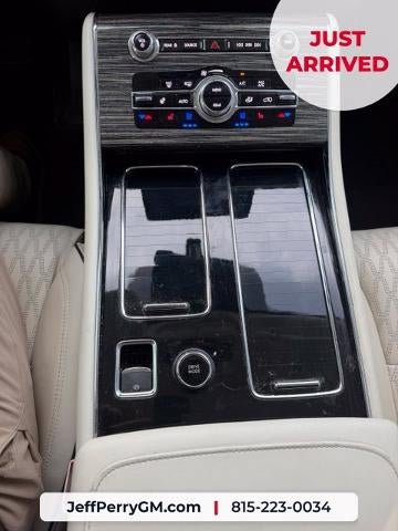 Used 2022 Lincoln Aviator Black Label Grand Touring AWD/4WD image 11