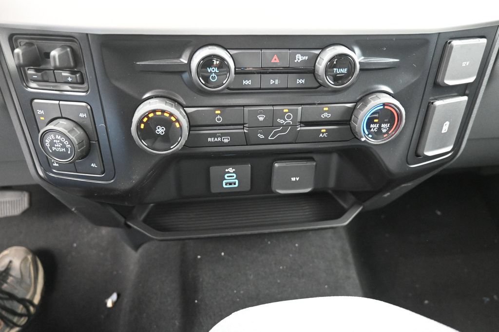 New 2027 Ford F250 XL w/ Tremor Off-Road Package AWD/4WD image 30