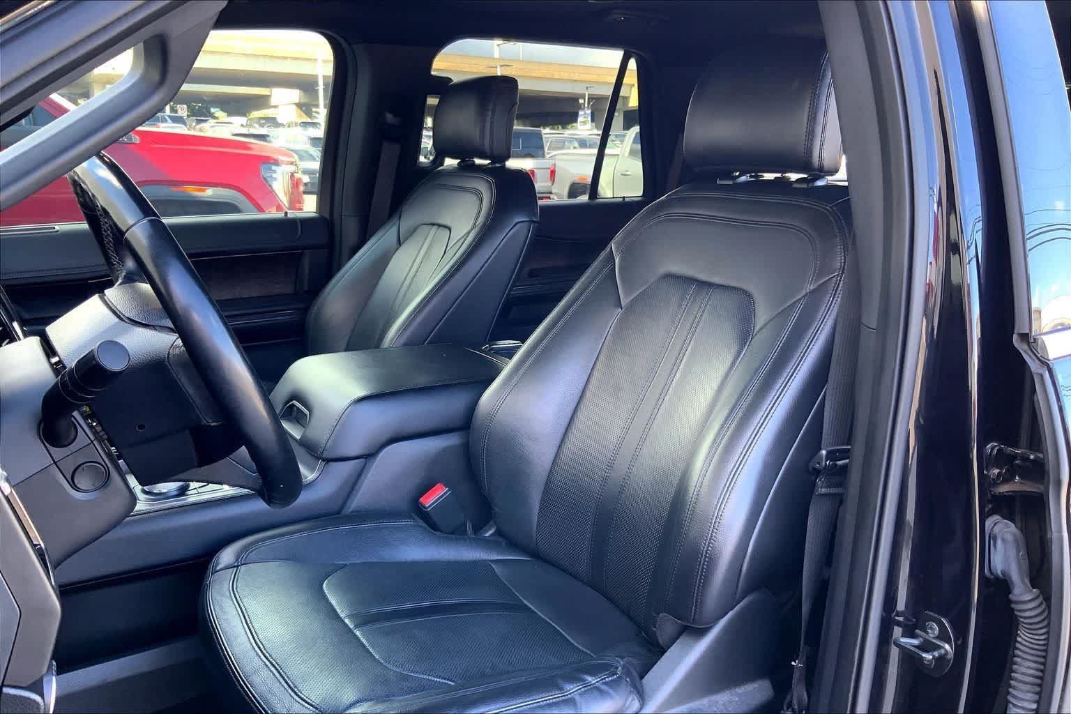 Used 2019 Ford Expedition Limited AWD/4WD image 11