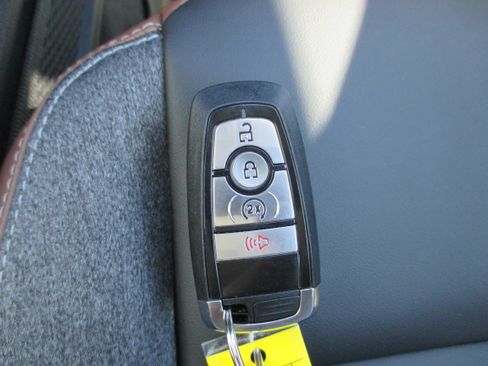 Used 2024 Ford Bronco Sport Outer Banks w/ Tech Package AWD/4WD image 27
