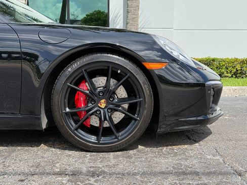 Used 2017 Porsche 911 Carrera S image 3