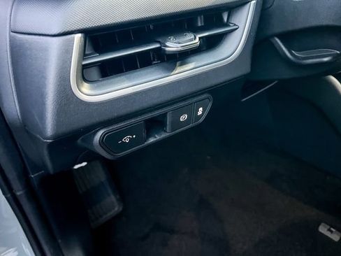 New 2025 Kia K4 LXS image 14