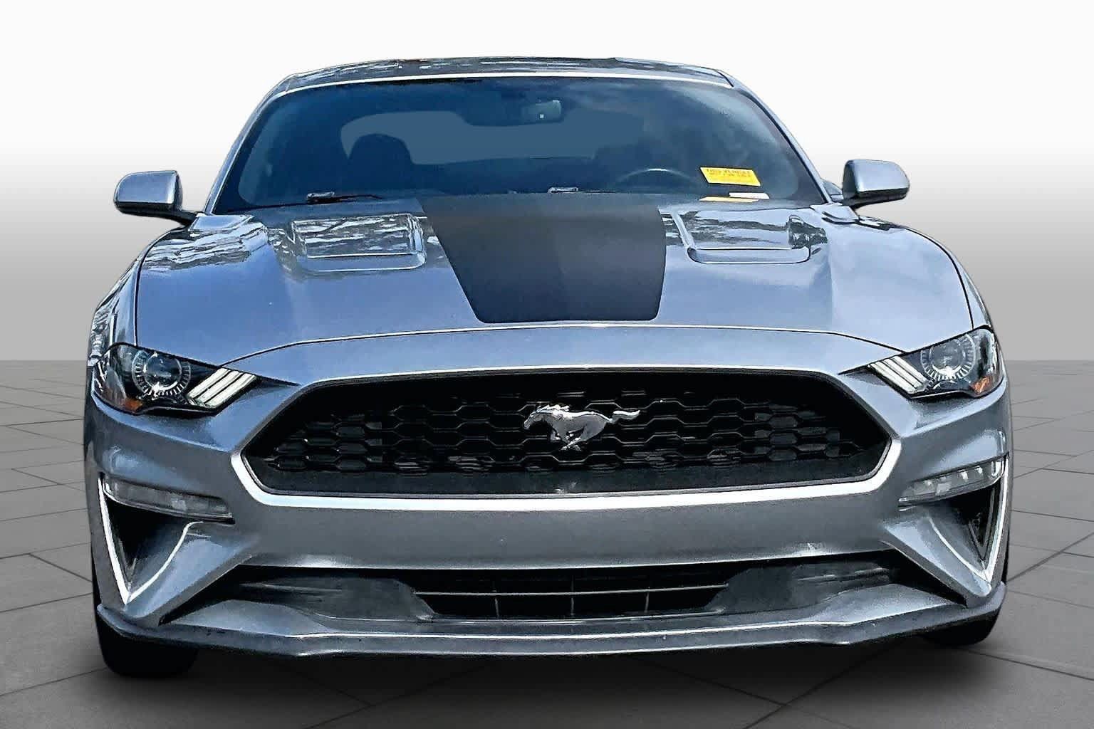 Used 2020 Ford Mustang Coupe RWD image 5
