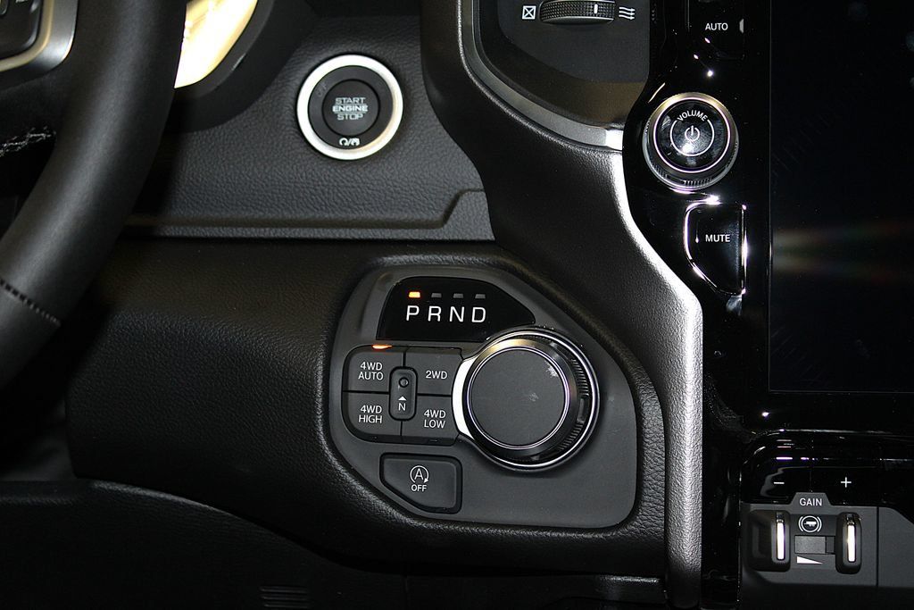 New 2026 RAM 1500 Big Horn AWD/4WD image 13