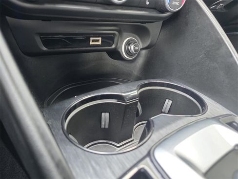 Used 2023 Alfa Romeo Giulia Sprint image 21