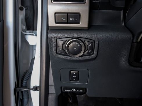 Used 2022 Ford F250 Lariat w/ Lariat Value Package image 28