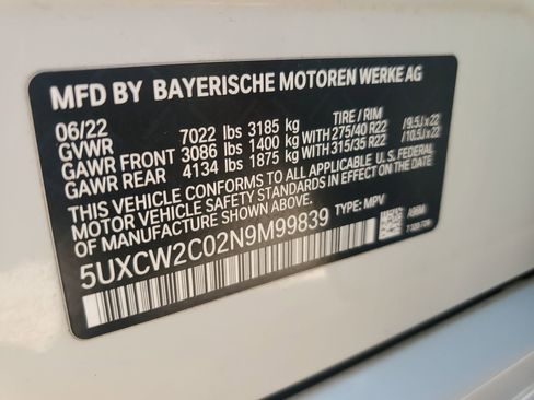 Used 2022 BMW X7 xDrive40i w/ Premium Package image 41