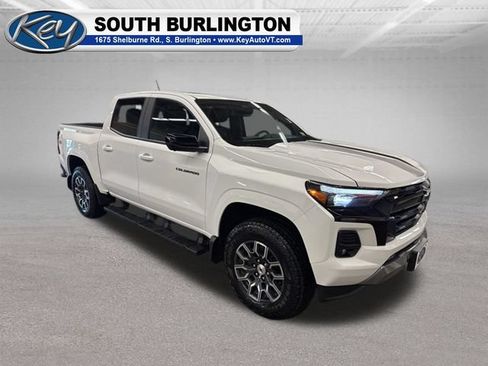 Used 2025 Chevrolet Colorado Z71 w/ Technology Package AWD/4WD image 7
