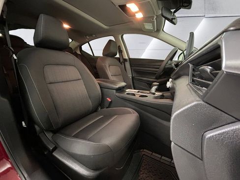 Used 2025 Nissan Altima 2.5 SV w/ SV Premium Package image 14