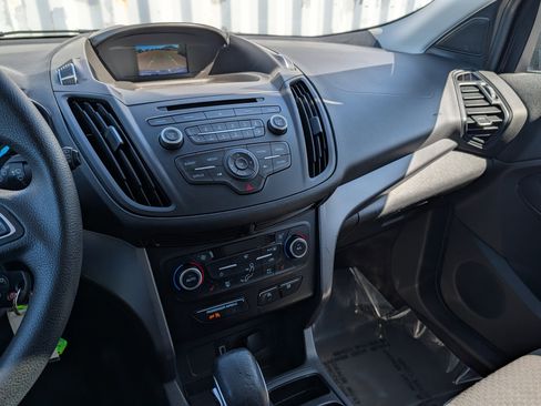 Used 2018 Ford Escape SE image 30