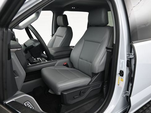 New 2025 Ford F150 Lightning Flash AWD/4WD image 8