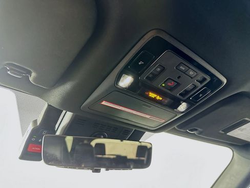 Used 2024 Toyota Grand Highlander AWD Hybrid image 36