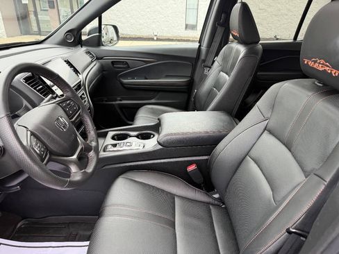 Used 2025 Honda Ridgeline TrailSport image 15