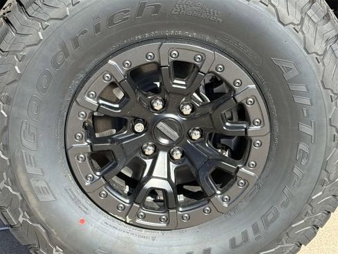 New 2025 Ford Bronco Raptor image 34