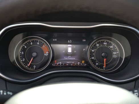 Used 2022 Jeep Cherokee Latitude Lux w/ Sun & Sound Group AWD/4WD image 14