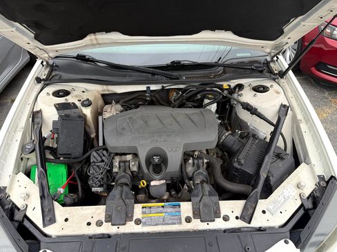 Used 2006 Pontiac Grand Prix w/ Preferred Package image 17